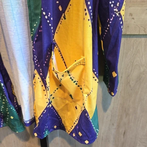 (J41)  Multicolor Geometric Cardigan Sz 2X - Picture 3 of 5